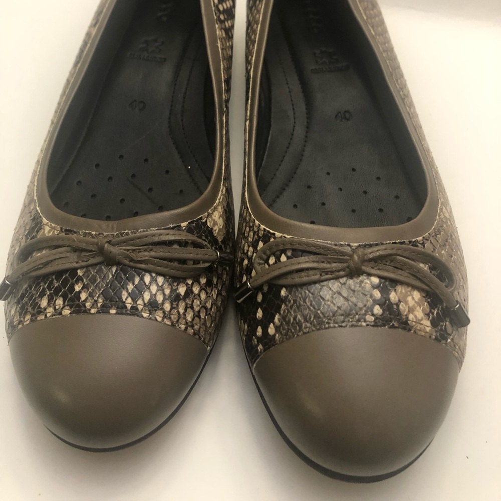 Ecco Flats In New Without Tags Condition Size 40/… - image 2